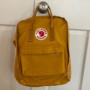 Fjallraven Kanken backpack Mustard